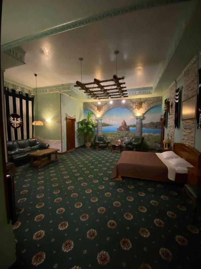 Hotel Kamelot Kijów Zewnętrze zdjęcie
