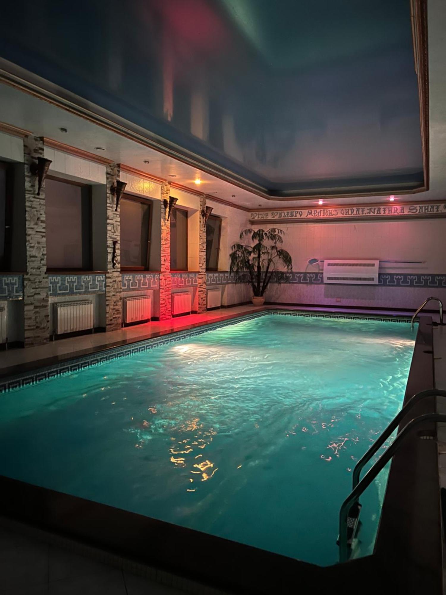 Hotel Kamelot Kijów Zewnętrze zdjęcie