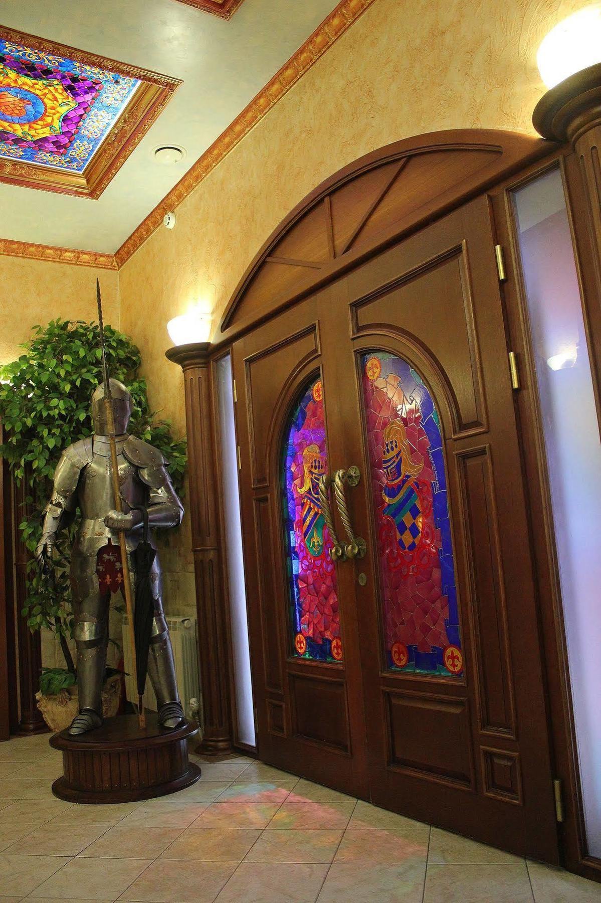 Hotel Kamelot Kijów Zewnętrze zdjęcie