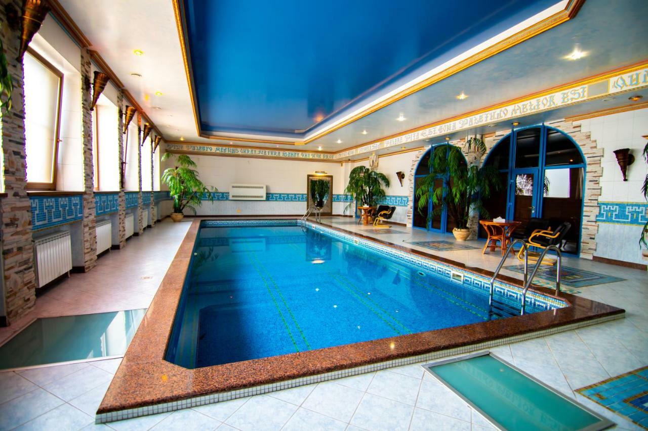 Hotel Kamelot Kijów Zewnętrze zdjęcie