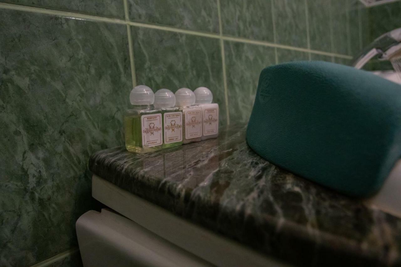 Hotel Kamelot Kijów Zewnętrze zdjęcie