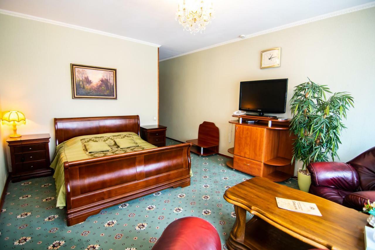 Hotel Kamelot Kijów Zewnętrze zdjęcie